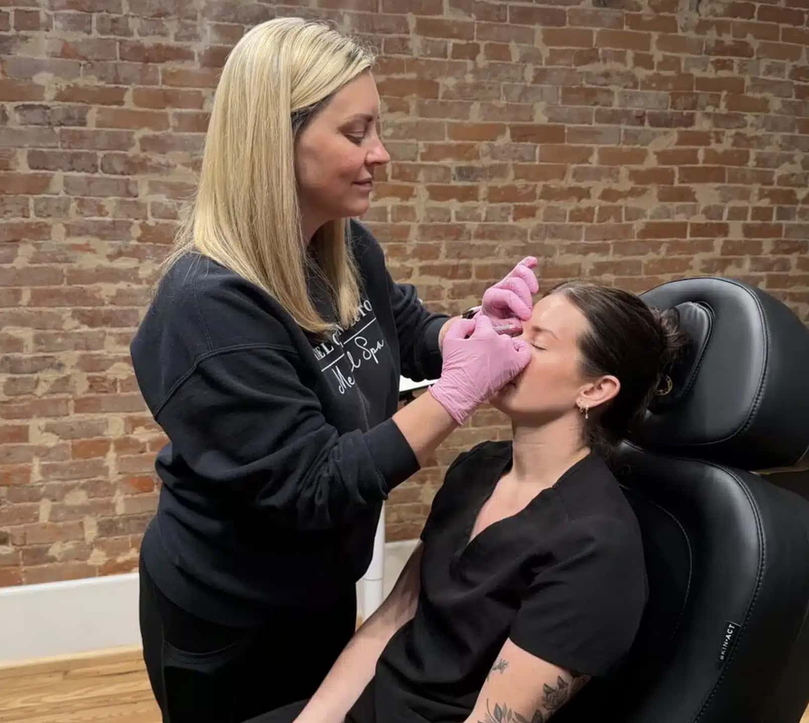 Tailored Combination Treatments for Complex Brow Corrections Confidence of Refreshed Eyes